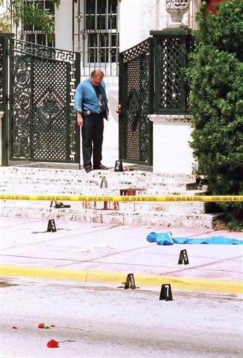 gianni versace shot bird|The Assassination of Gianni Versace: Episode One Fact.